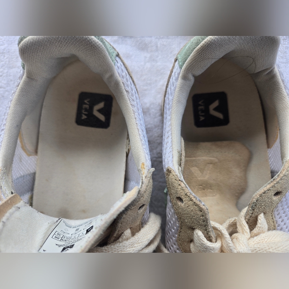Veja Rio Branco White and Cream Sneakers - Picture 5 of 11
